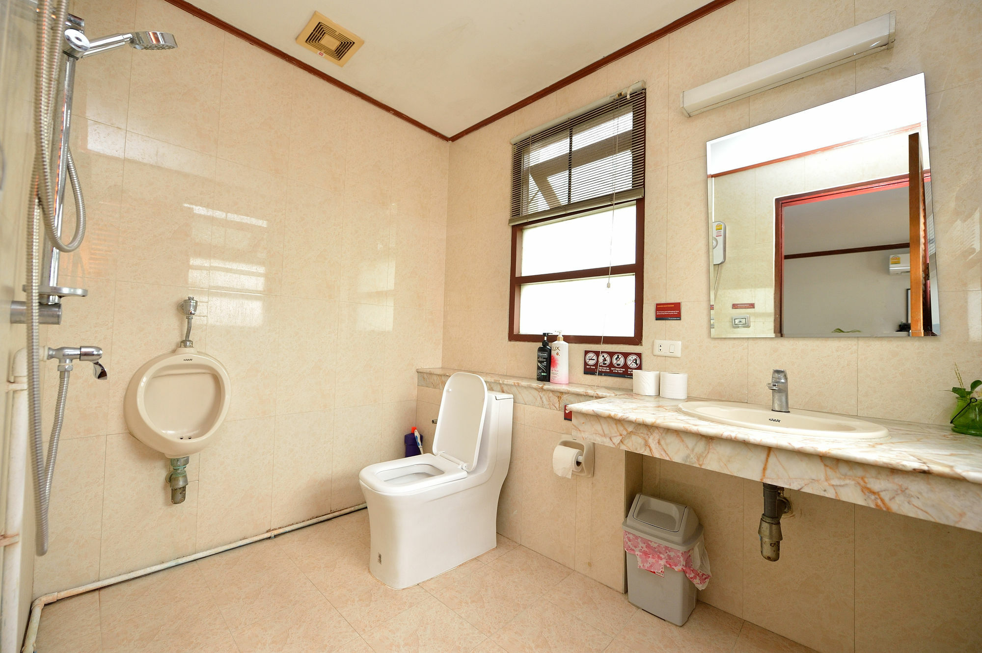 Lost And Found Bed And Breakfast Μπανγκόκ Εξωτερικό φωτογραφία