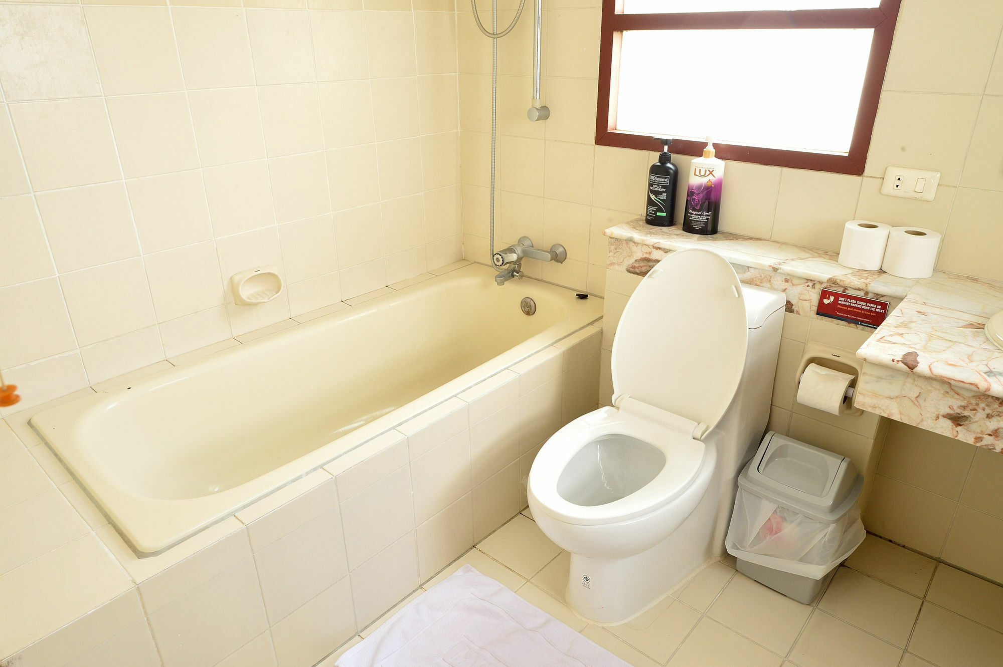Lost And Found Bed And Breakfast Μπανγκόκ Εξωτερικό φωτογραφία